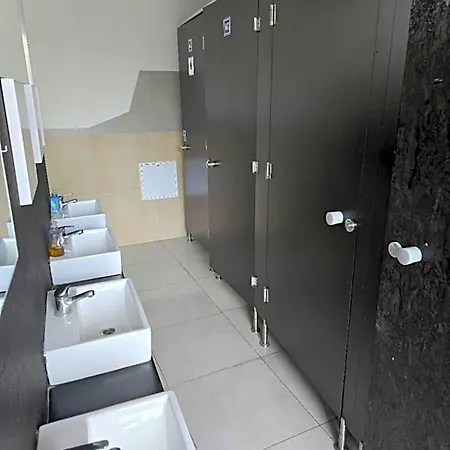 Jasna Hostelik Self Check-in אכסניה ורשה